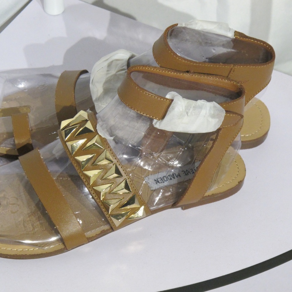 NEW IN BOX - Steve Madden Curlyy Cognac Sandals
